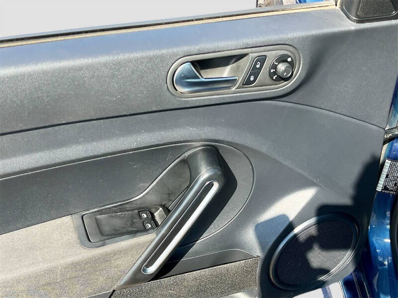 2017 Volkswagen Beetle 1.8T S