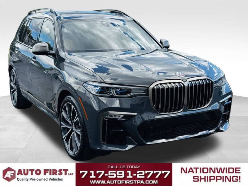 2022 BMW X7 M50i's photo