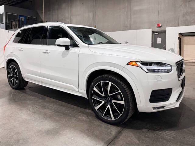 2021 Volvo XC90 T6 Momentum 7-Passenger