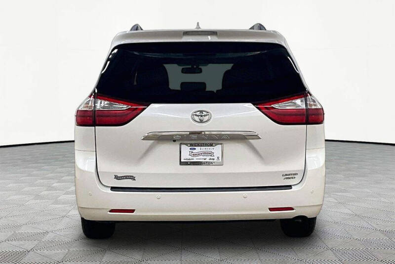 2017 Toyota Sienna
