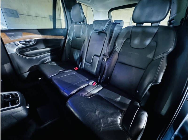 2016 Volvo XC90 T8 eAWD Inscription