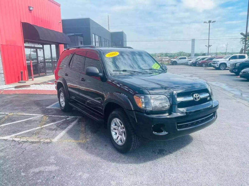 2005 Toyota Sequoia SR5
