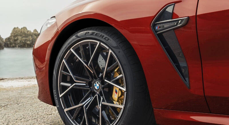 2020 BMW M8