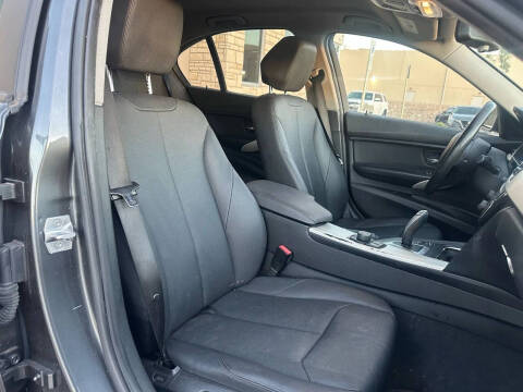 2017 BMW 3 Series 320i