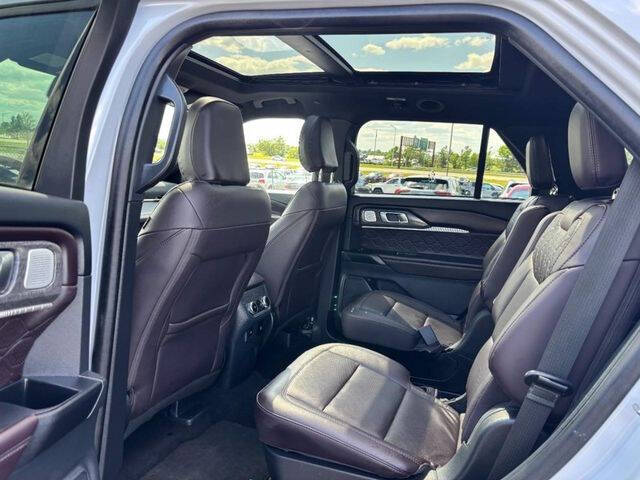 2025 Ford Explorer Platinum