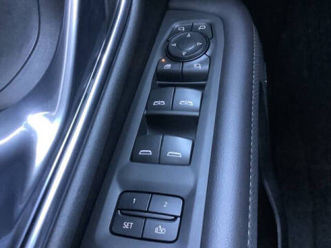 2021 GMC Yukon XL AT4