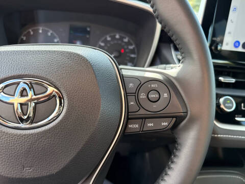 2025 Toyota Corolla Hatchback SE