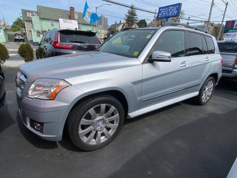 2010 Mercedes-Benz GLK for sale at White River Auto Sales in New Rochelle NY