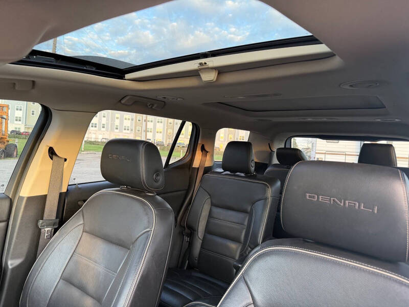 2017 GMC Acadia Denali