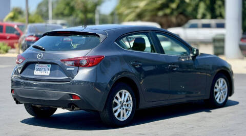 2015 Mazda MAZDA3 i Touring