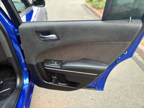 2020 Dodge Charger SXT