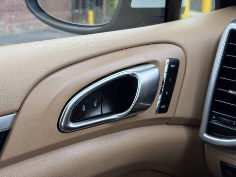 2012 Porsche Cayenne