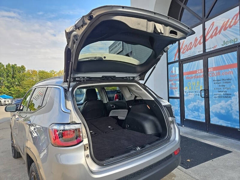 2022 Jeep Compass Latitude Lux