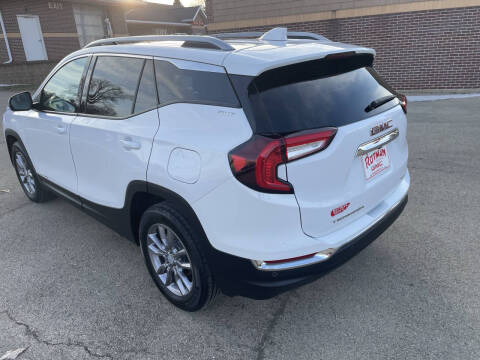 2023 GMC Terrain SLT