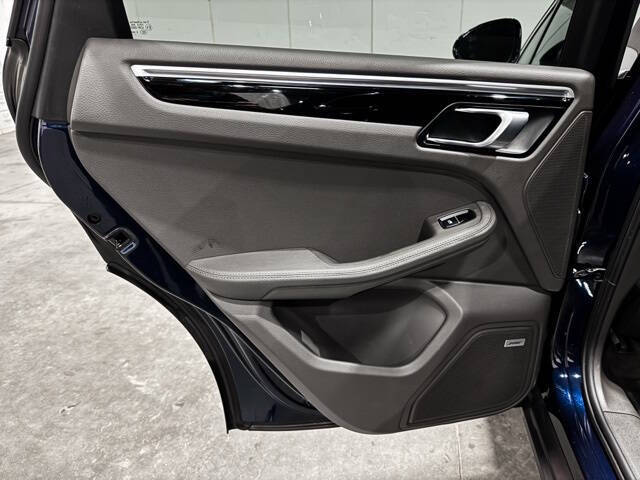 2020 Porsche Macan S