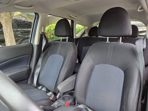 2015 Nissan Versa Note SV
