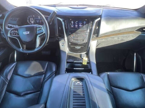 2018 Cadillac Escalade Platinum