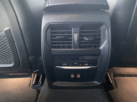 2022 BMW 3 Series 330i