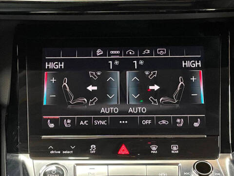 2021 Audi e-tron quattro Premium Plus