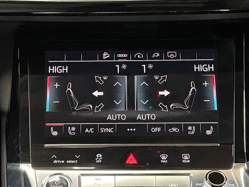 2021 Audi e-tron quattro Premium Plus