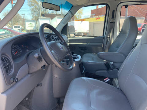 2003 Ford E-Series E-350 SD XL