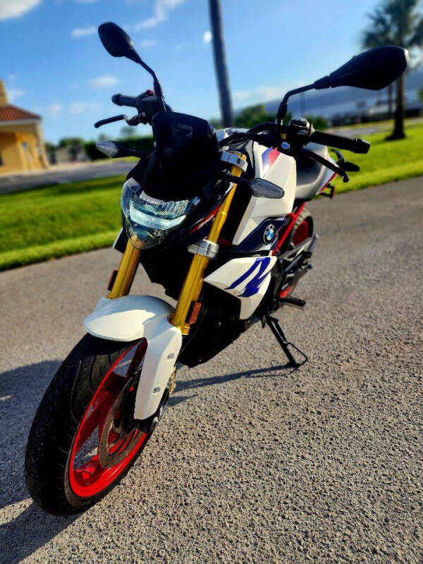 2022 BMW G 310 R
