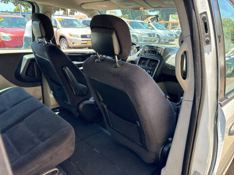 2014 Dodge Grand Caravan American Value Package