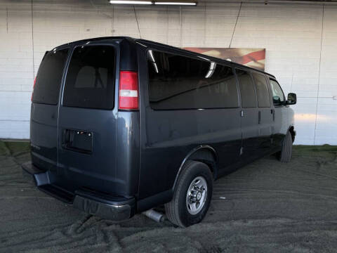 2017 Chevrolet Express LT 3500