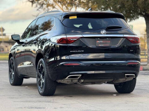 2023 Buick Enclave Essence