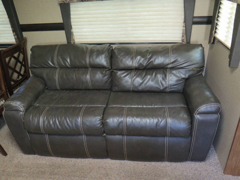 2015 Crossroads RV Zinger