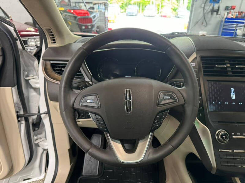 2017 Lincoln MKC Reserve