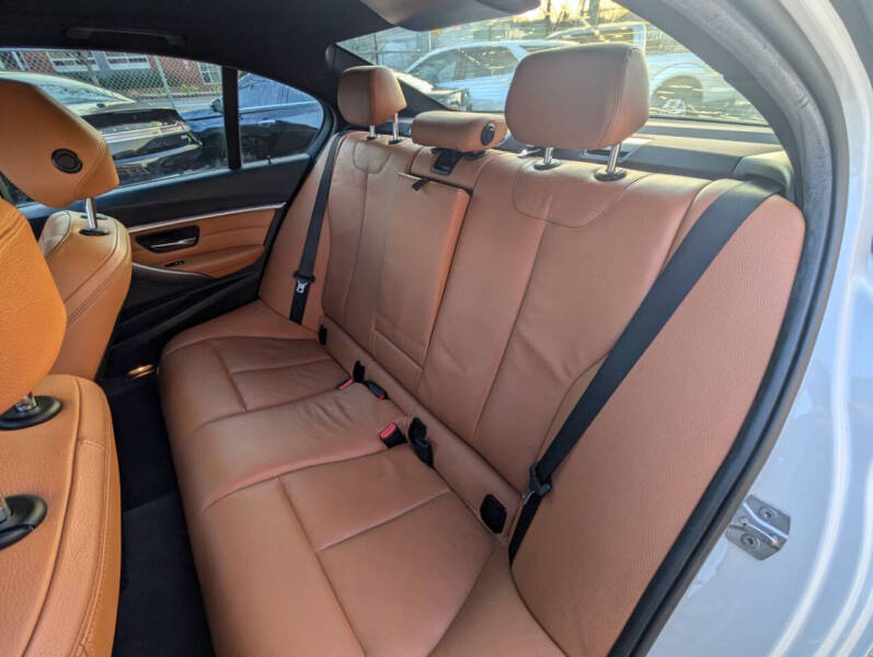 2018 BMW 3 Series 330i