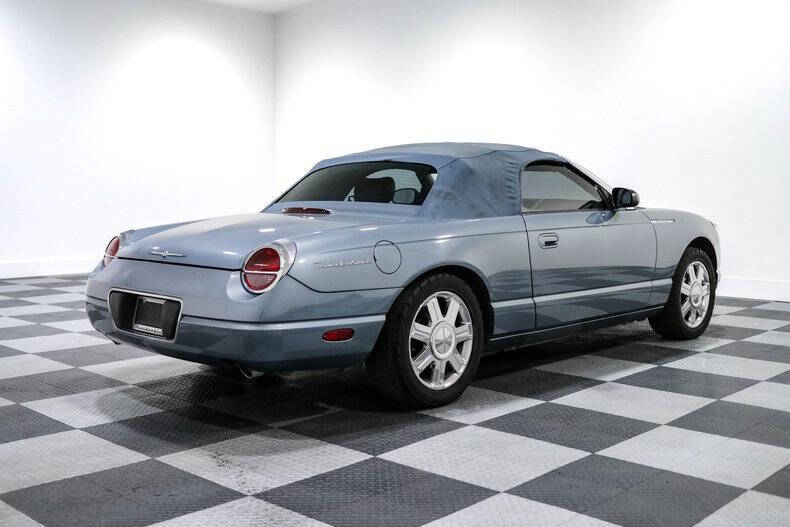 2005 Ford Thunderbird Deluxe