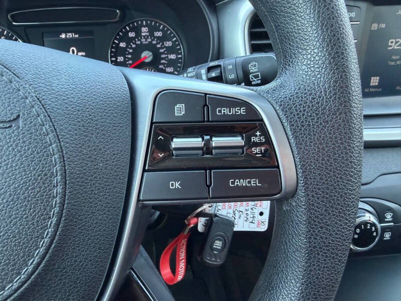 2019 Kia Sorento LX