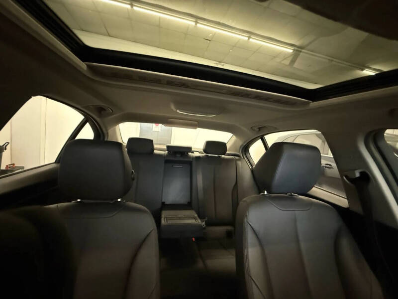 2013 BMW 3 Series 328i xDrive