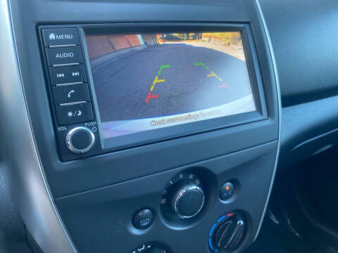 2018 Nissan Versa SV