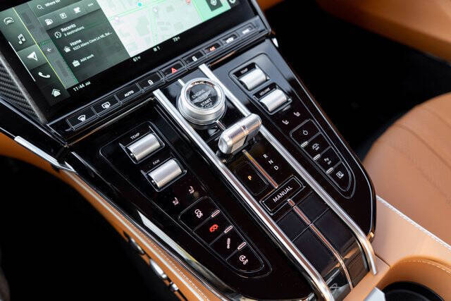 2025 Aston Martin Vantage