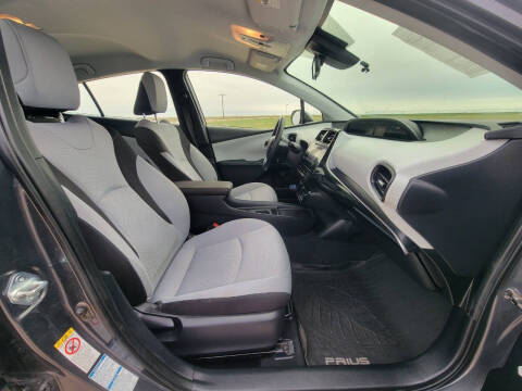 2019 Toyota Prius LE AWD-e