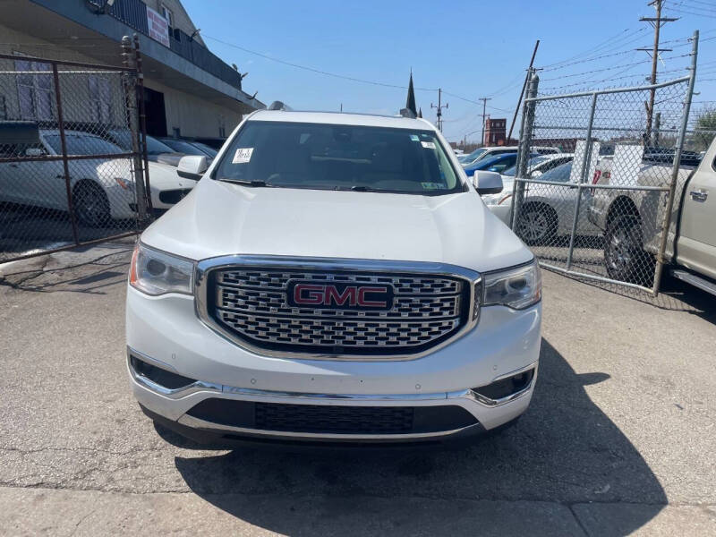 2017 GMC Acadia Denali