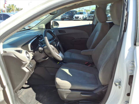 2019 Chevrolet Sonic LT Auto Fleet