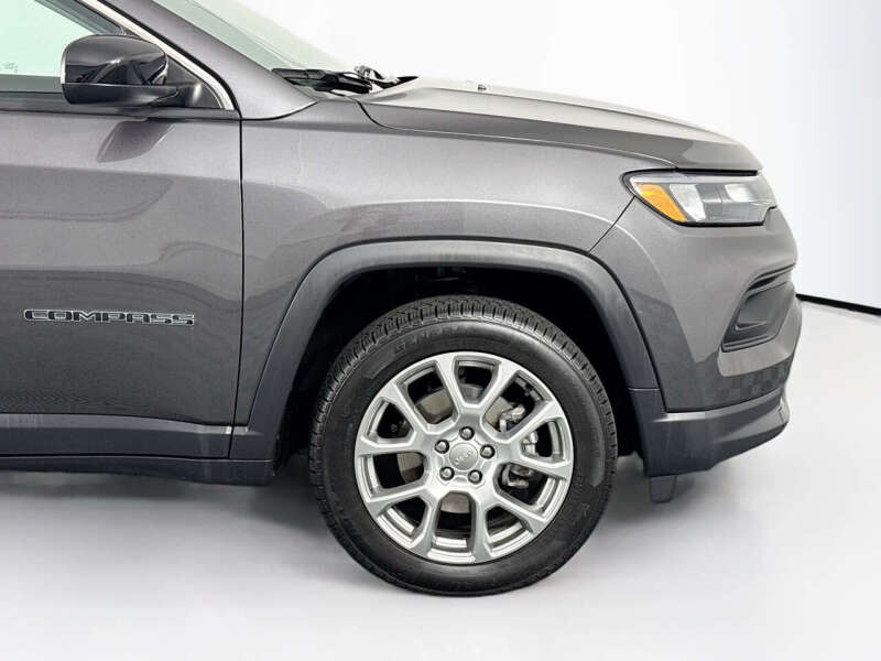 2022 Jeep Compass Latitude Lux