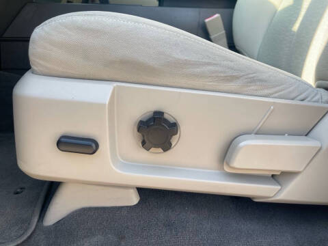 2010 Ford Expedition XLT