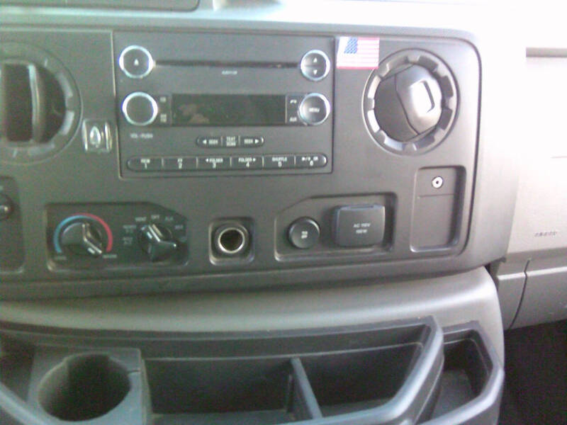 2013 Ford E-Series E-350 SD