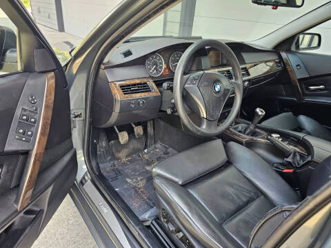 2004 BMW 5 Series 545i
