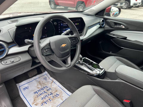 2025 Chevrolet Trax LT