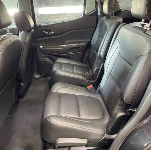 2017 GMC Acadia SLT-1