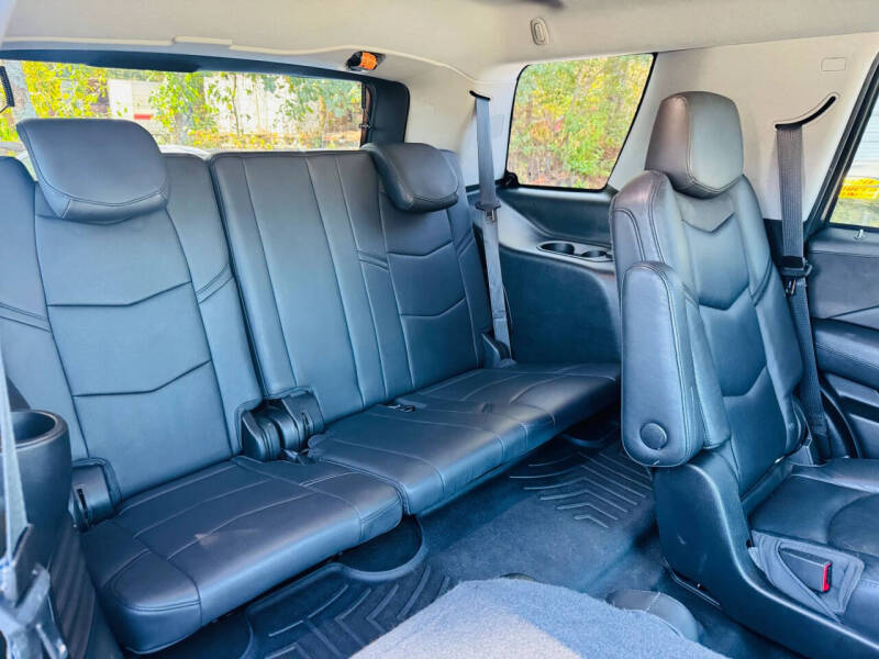 2018 Cadillac Escalade Luxury