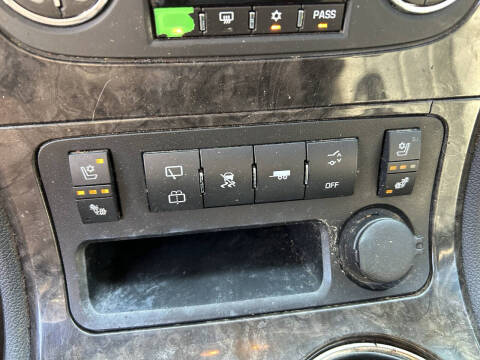 2011 GMC Acadia Denali