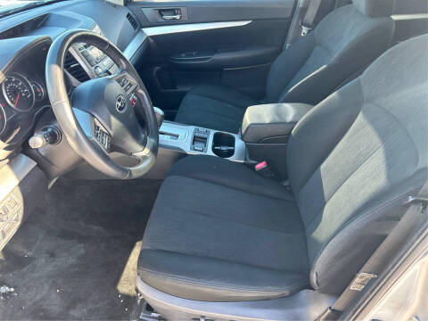 2013 Subaru Outback 2.5i Premium