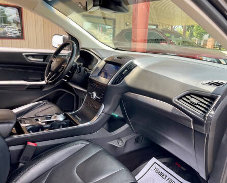 2019 Ford Edge Titanium